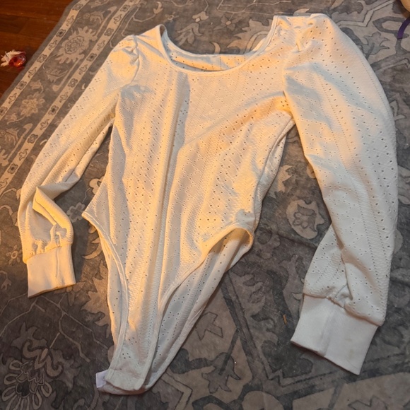 White Eyelet Long Sleeve Bodysuit - Picture 6 of 9
